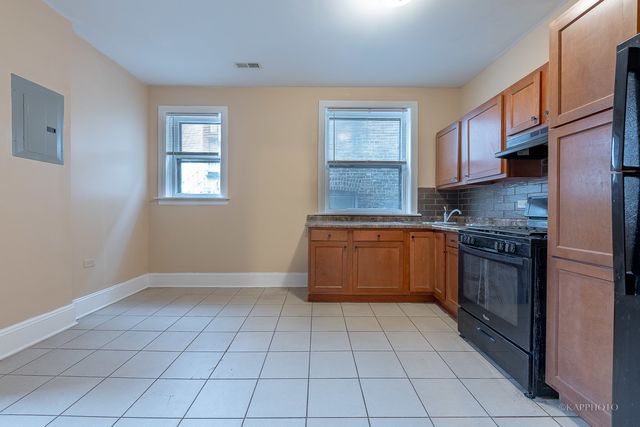 6819 S Ridgeland Avenue 2, Chicago, IL 60649