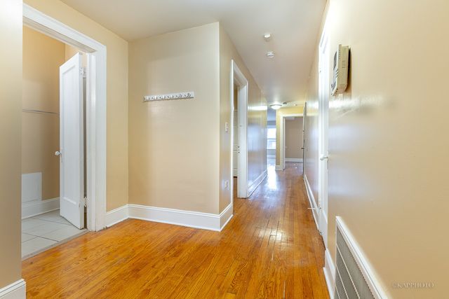 6819 S Ridgeland Avenue 2, Chicago, IL 60649
