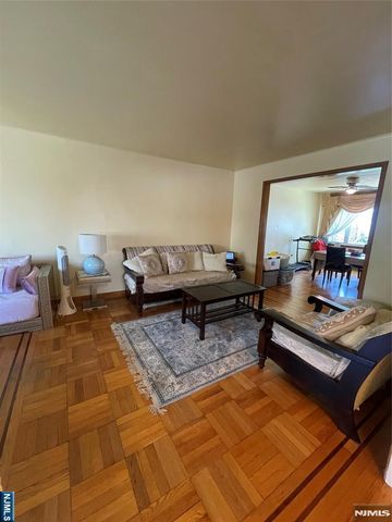 521 Olympia Avenue, Cliffside Park, NJ 07010