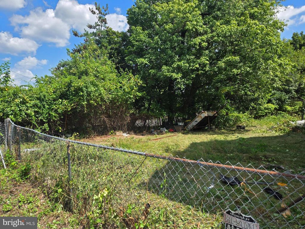 60 HAYES AVE, Trenton, NJ 08618