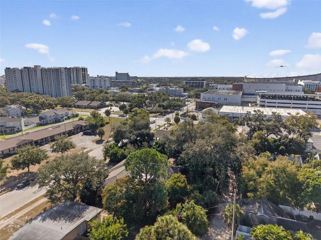 260 13TH STREET N, St Petersburg, FL 33705