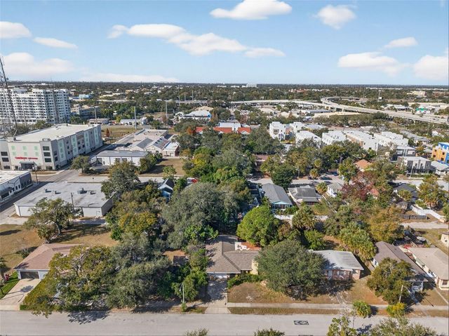 260 13TH STREET N, St Petersburg, FL 33705