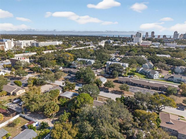 260 13TH STREET N, St Petersburg, FL 33705