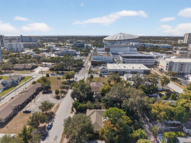 260 13TH STREET N, St Petersburg, FL 33705