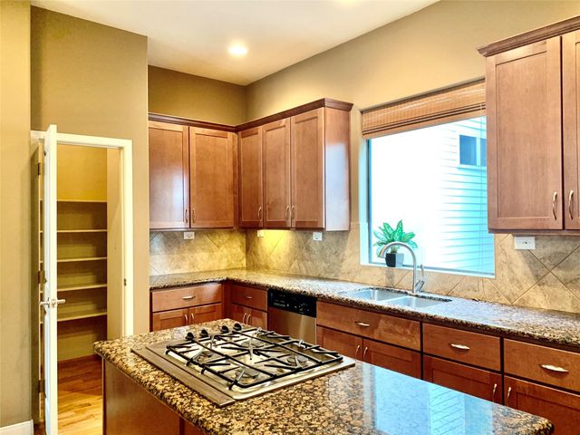 5231 Lillian Street, Houston, TX 77007
