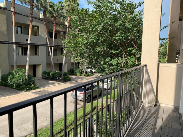 5231 Lillian Street, Houston, TX 77007