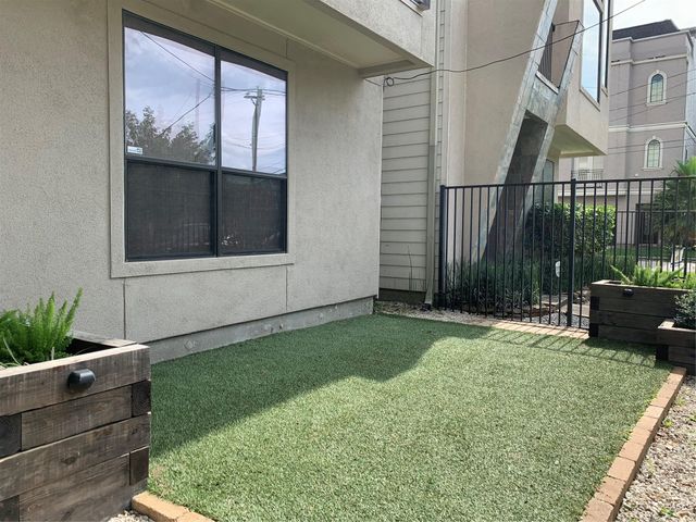 5231 Lillian Street, Houston, TX 77007