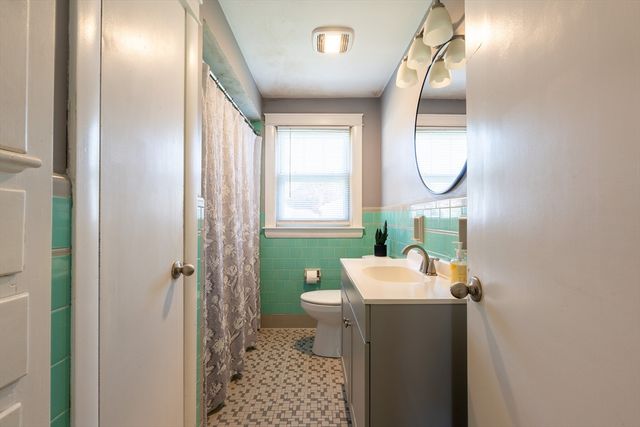 110 James M. Beardsworth Road, Tiverton, RI 02878