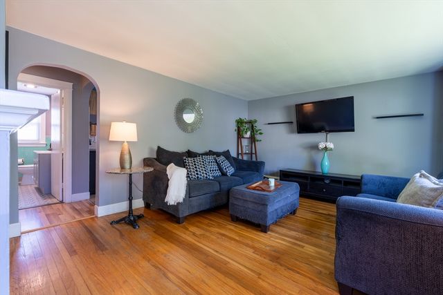 110 James M. Beardsworth Road, Tiverton, RI 02878