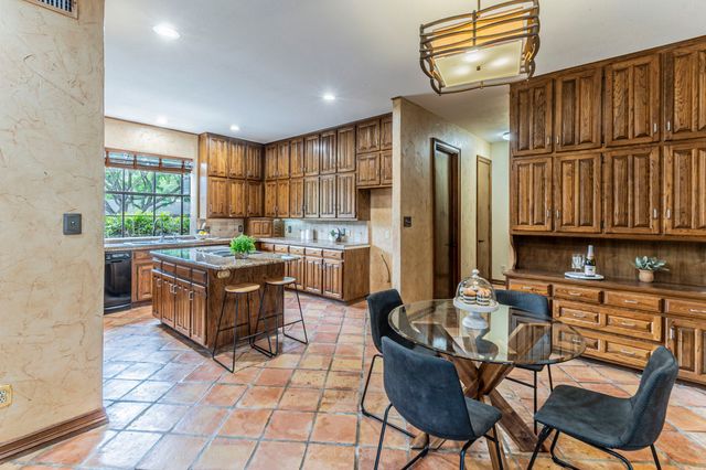 2714 Ridge Top Lane, Arlington, TX 76006