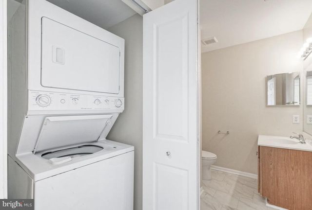 1396 TRISTRAM CIRCLE, Mantua, NJ 08051