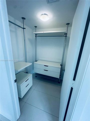 350 S Miami Ave 2008, Miami, FL 33130