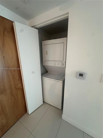350 S Miami Ave 2008, Miami, FL 33130