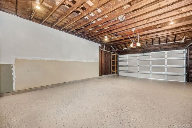 22 Wiggins Street, Ronkonkoma, NY 11779