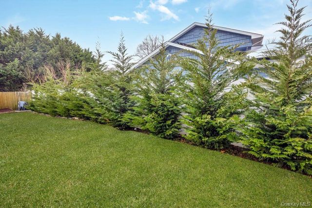 22 Wiggins Street, Ronkonkoma, NY 11779