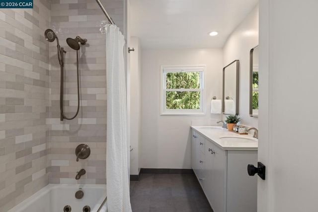 6008 Chelton Dr, Oakland, CA 94611