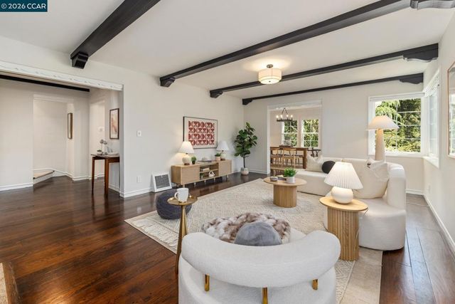6008 Chelton Dr, Oakland, CA 94611
