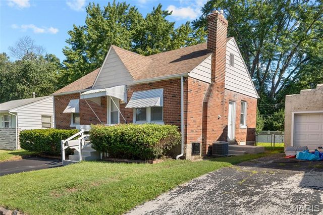 9533 Muriel Avenue, Overland, MO 63114
