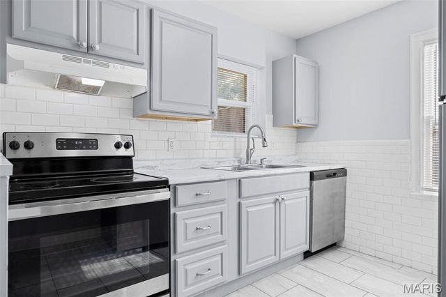 9533 Muriel Avenue, Overland, MO 63114