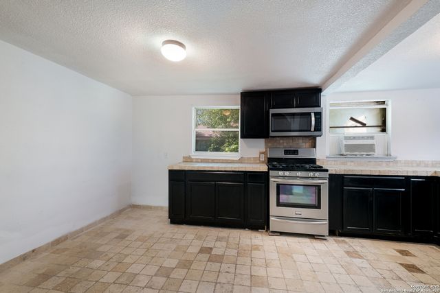 4311 Howard St, San Antonio, TX 78212