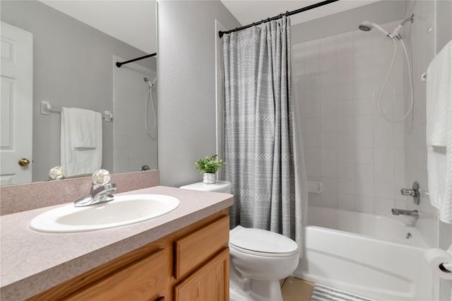 1992 FIESTA RIDGE COURT, Tampa, FL 33604