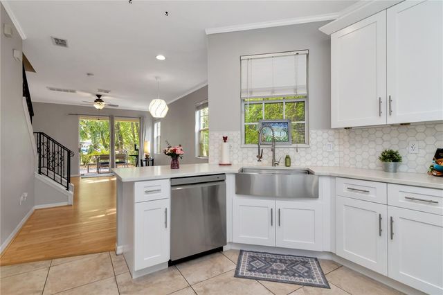 1992 FIESTA RIDGE COURT, Tampa, FL 33604