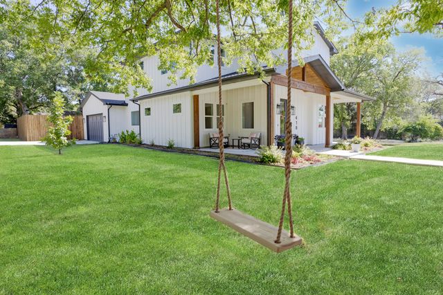 418 W 4th Street, Justin, TX 76247