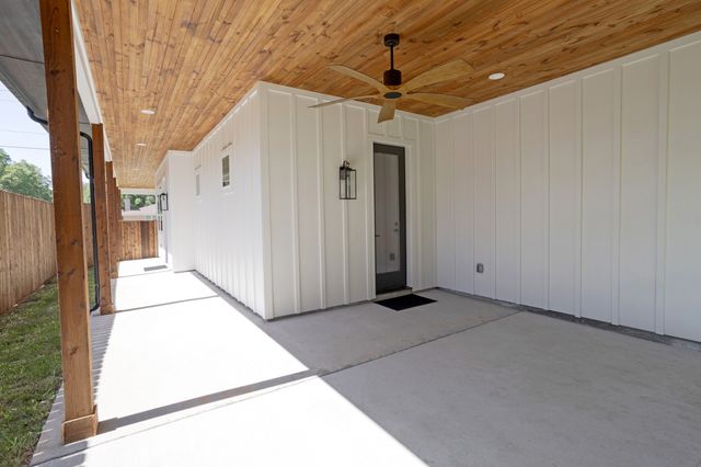 418 W 4th Street, Justin, TX 76247