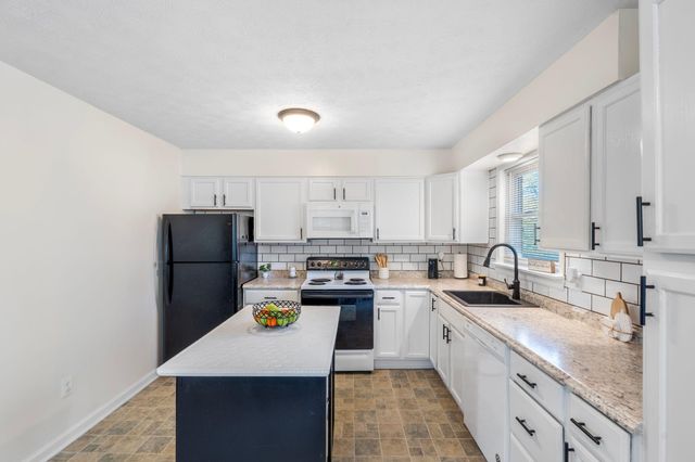 501 Ashley Drive, Harrodsburg, KY 40330