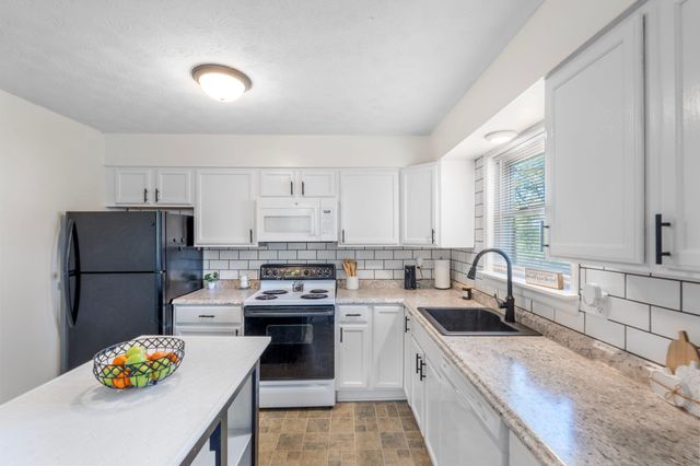 501 Ashley Drive, Harrodsburg, KY 40330