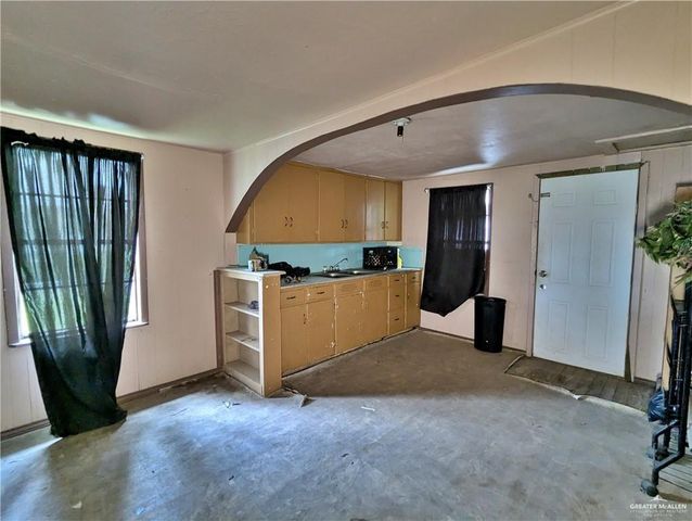 207 N Republic Street, Weslaco, TX 78596