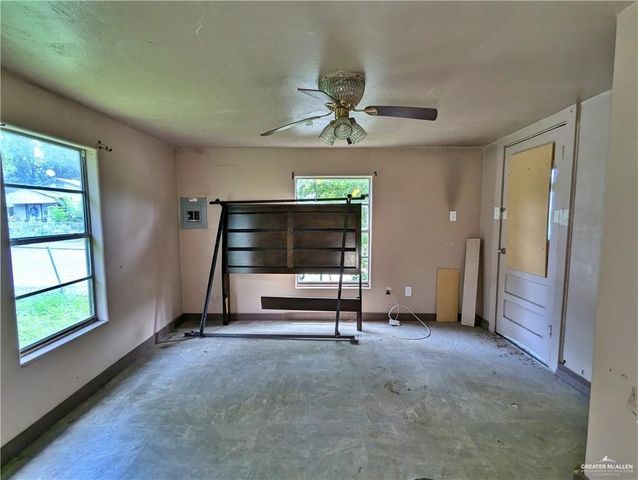 207 N Republic Street, Weslaco, TX 78596