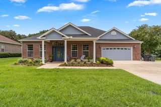 3352 Lake Run Drive, Tallahassee, FL 32309