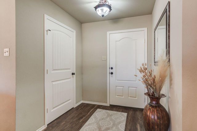 7904 Avenue N, Lubbock, TX 79423