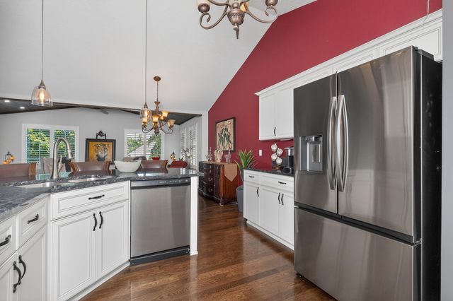 2097 Glenview Drive, Hebron, KY 41048