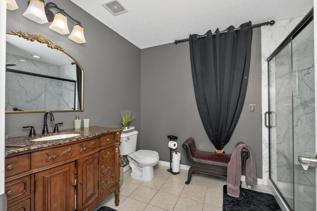 2097 Glenview Drive, Hebron, KY 41048