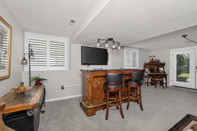 2097 Glenview Drive, Hebron, KY 41048