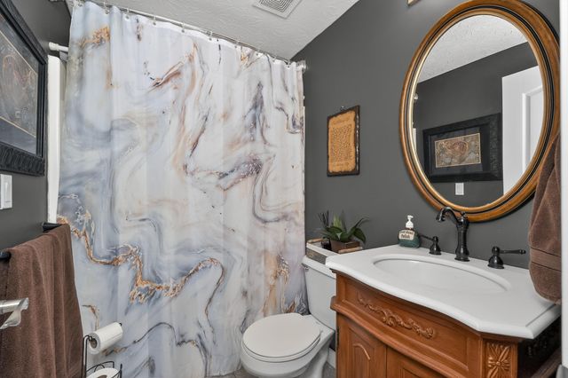 2097 Glenview Drive, Hebron, KY 41048