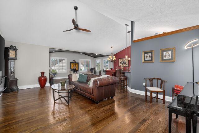 2097 Glenview Drive, Hebron, KY 41048