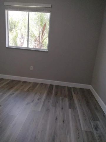 18003 NW 74 Path 18003, Hialeah, FL 33015