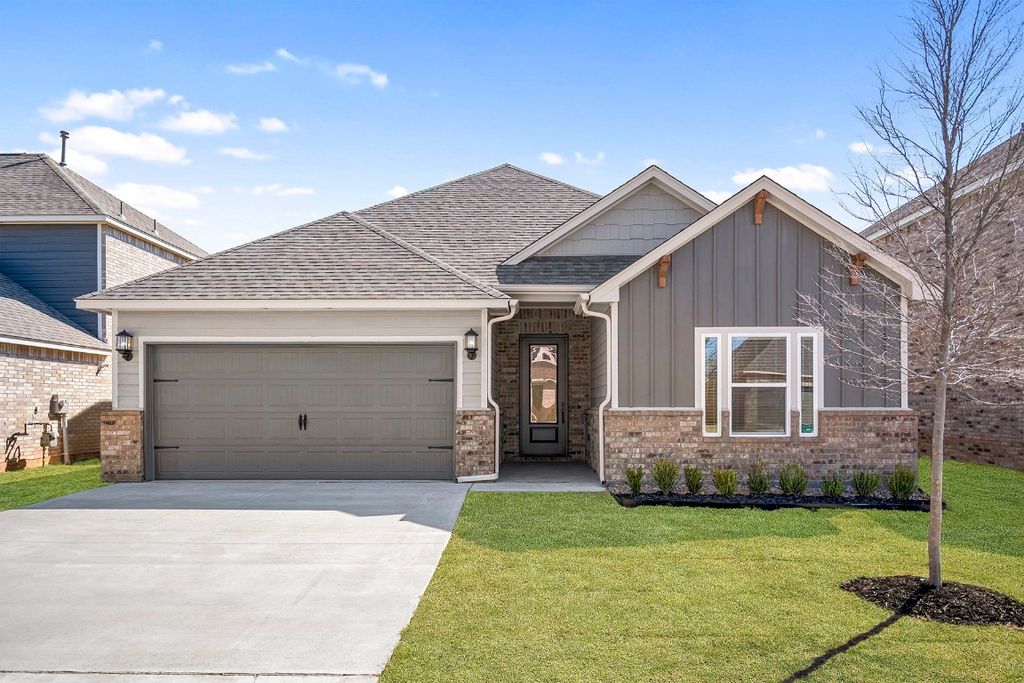 3105 Aidyn Court, Yukon, OK 73099