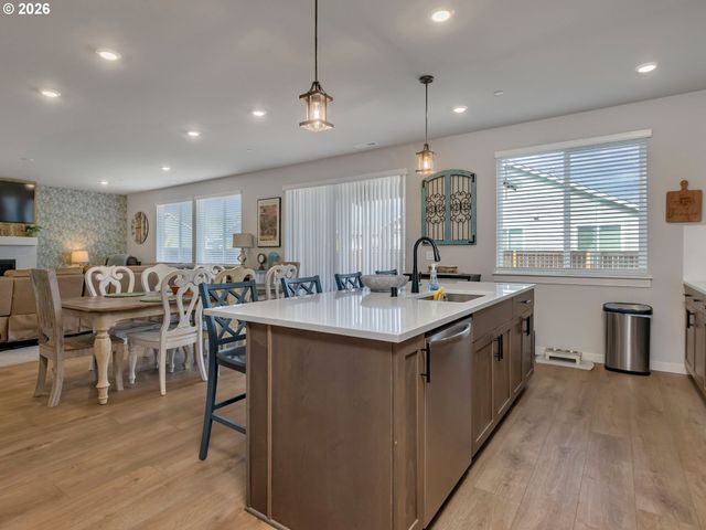 2602 S 7TH Way, Ridgefield, WA 98642