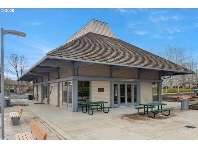 15330 Nw OAKHILLS Dr, Beaverton, OR 97006