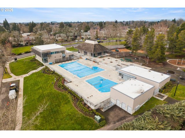 15330 Nw OAKHILLS Dr, Beaverton, OR 97006