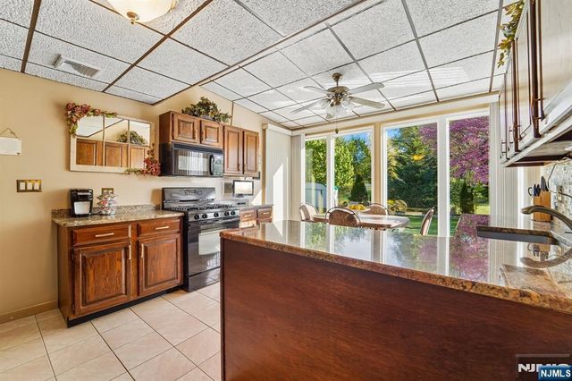 203 Lawrence Drive, Paramus, NJ 07652