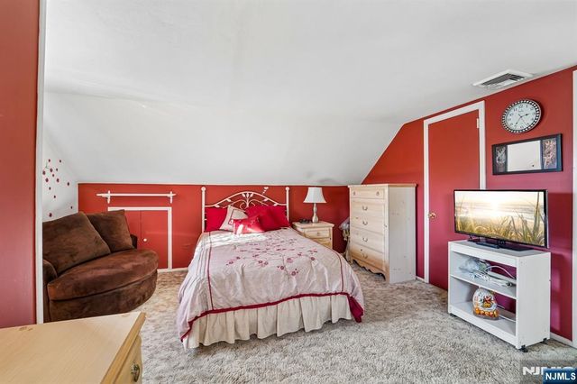 203 Lawrence Drive, Paramus, NJ 07652