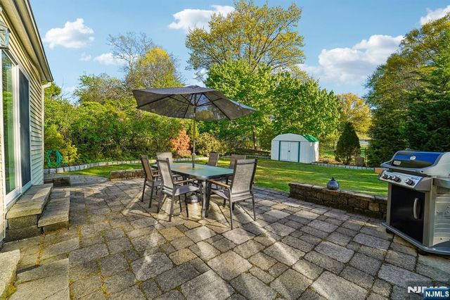 203 Lawrence Drive, Paramus, NJ 07652