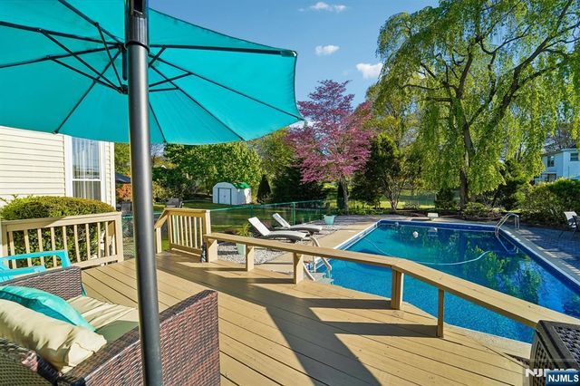 203 Lawrence Drive, Paramus, NJ 07652