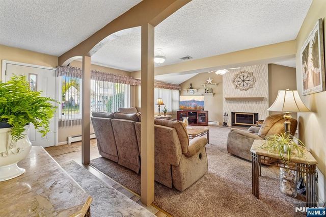 203 Lawrence Drive, Paramus, NJ 07652