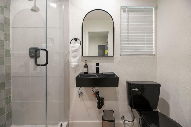 640 Rainbow Ridge, Canyon Lake, TX 78133